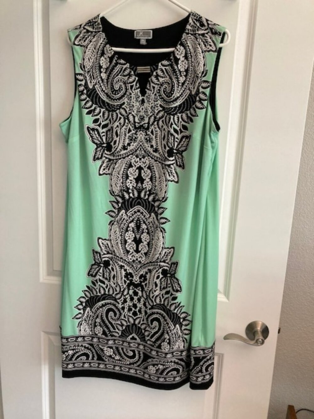 JM Collection mint and black midi dress size XXL